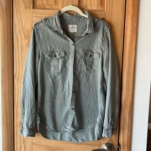 American Eagle Boyfriend Fit Cargo Shirt
